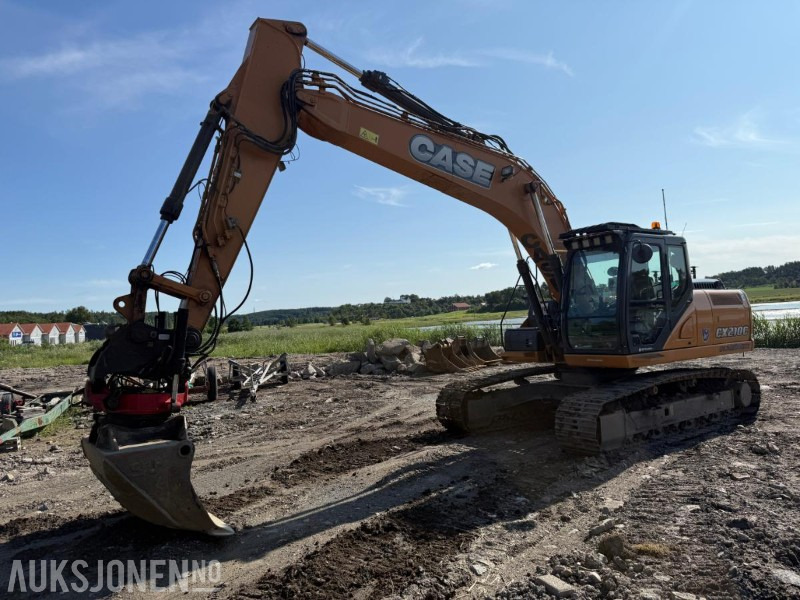 2015 Case CX210C BELTEGRAVER ROTOTILT ENGCON MASKINSTYRING SERVICEHISTORIKK LITE TIMER EN EIER. - Багер: снимка 3 2015 Case CX210C BELTEGRAVER ROTOTILT ENGCON MASKINSTYRING SERVICEHISTORIKK LITE TIMER EN EIER. - Багер: снимка 3