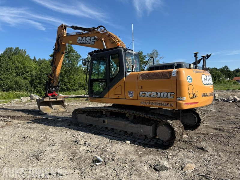 2015 Case CX210C BELTEGRAVER ROTOTILT ENGCON MASKINSTYRING SERVICEHISTORIKK LITE TIMER EN EIER. - Багер: снимка 5 2015 Case CX210C BELTEGRAVER ROTOTILT ENGCON MASKINSTYRING SERVICEHISTORIKK LITE TIMER EN EIER. - Багер: снимка 5