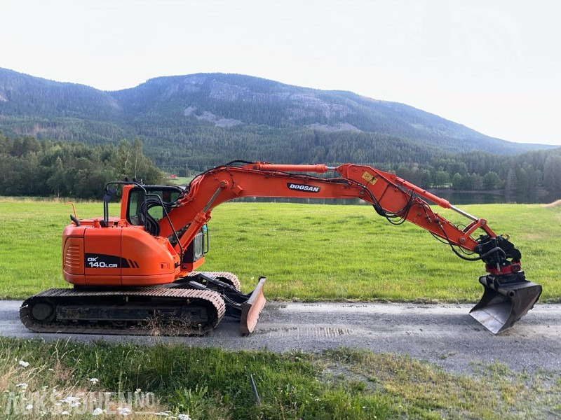 2015 Doosan DX140LCR-3 - Багер: снимка 2 2015 Doosan DX140LCR-3 - Багер: снимка 2