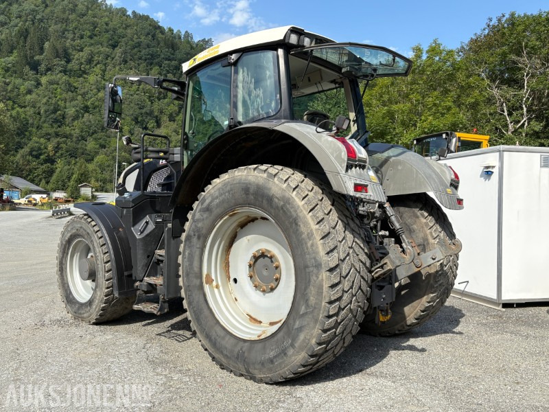 2015 Fendt 828 Vario - 2 sett hjul - EU ok 30.04.27 - fabrikkny motor - serviceavtale - Трактор: снимка 4 2015 Fendt 828 Vario - 2 sett hjul - EU ok 30.04.27 - fabrikkny motor - serviceavtale - Трактор: снимка 4