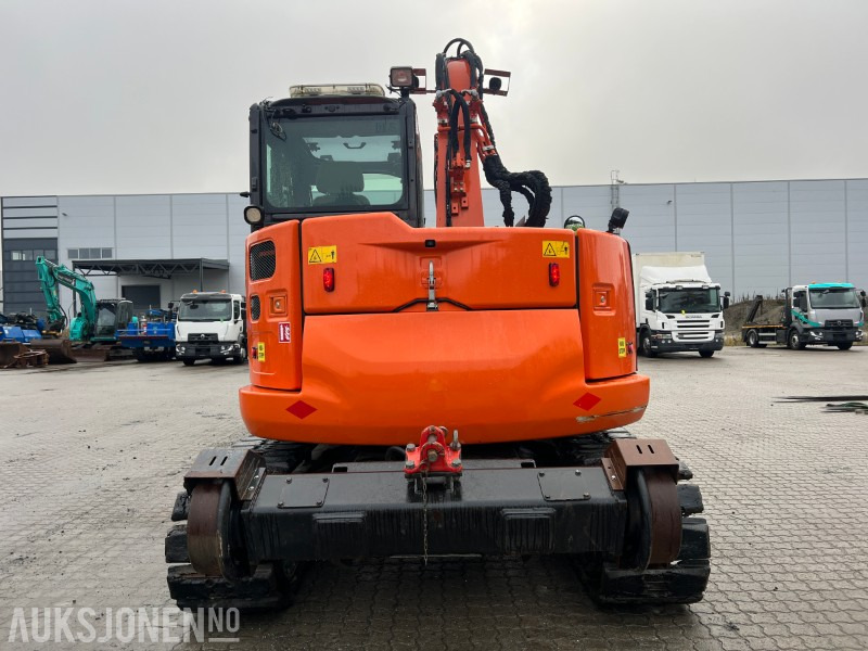 2015 Hitachi ZX-85-US-5 - Rail maskin med mye utstyr! - Багер: снимка 4 2015 Hitachi ZX-85-US-5 - Rail maskin med mye utstyr! - Багер: снимка 4