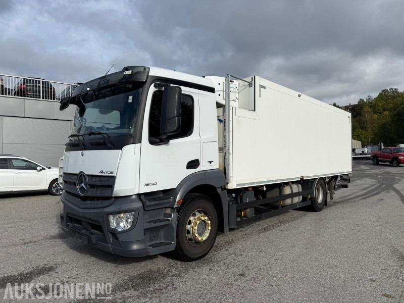 2015 Mercedes-Benz ANTOS 1830 skapbil, baklem, kjøling, fjernkontroll, ryggekamera, 360, lav KM - Камион фургон: снимка 1 2015 Mercedes-Benz ANTOS 1830 skapbil, baklem, kjøling, fjernkontroll, ryggekamera, 360, lav KM - Камион фургон: снимка 1