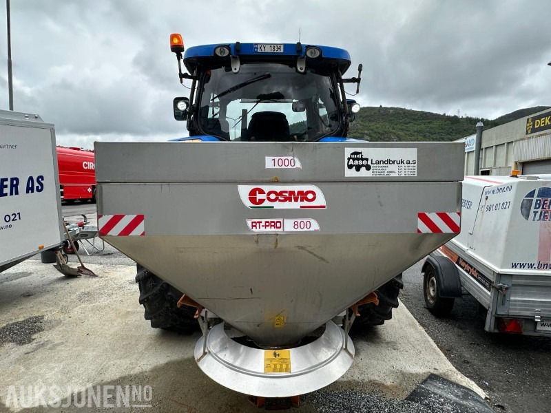2015 New Holland T6.140 m/snøplog og strøkasse, 1789 timer - Трактор: снимка 4 2015 New Holland T6.140 m/snøplog og strøkasse, 1789 timer - Трактор: снимка 4