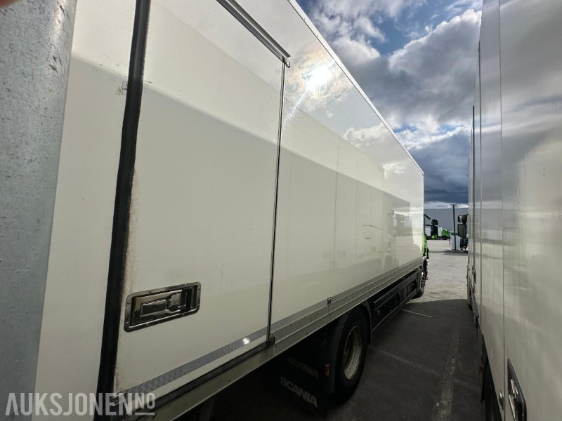 2015 Scania P-serie 280 4*2 - skapbil med løftelem og ryggekamera - Камион фургон: снимка 4 2015 Scania P-serie 280 4*2 - skapbil med løftelem og ryggekamera - Камион фургон: снимка 4
