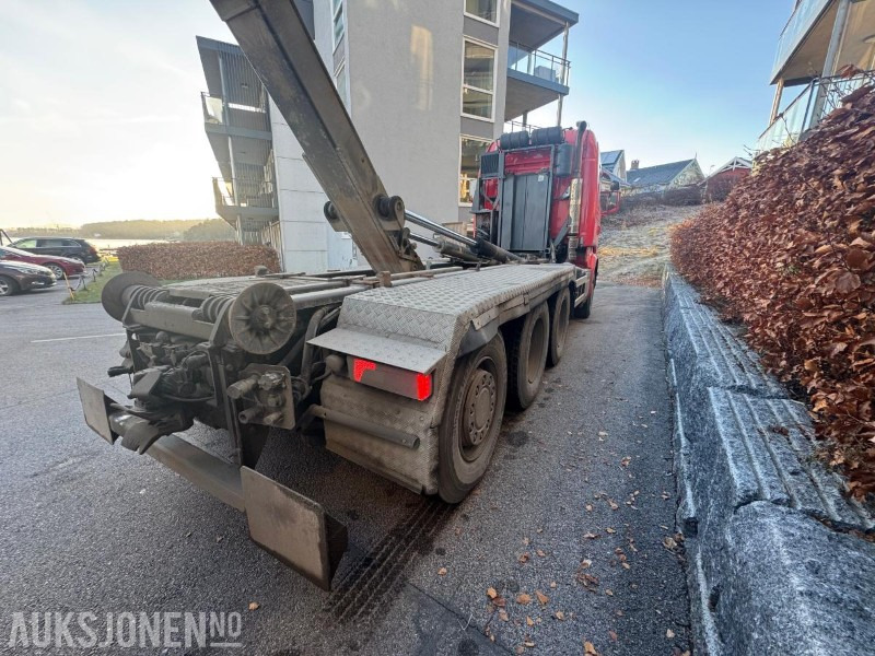 2015 Scania R580 8x4 tridem Krokbil / krokløft m/ JOAB 24t krok med knekk - Мултилифт с кука камион: снимка 5 2015 Scania R580 8x4 tridem Krokbil / krokløft m/ JOAB 24t krok med knekk - Мултилифт с кука камион: снимка 5