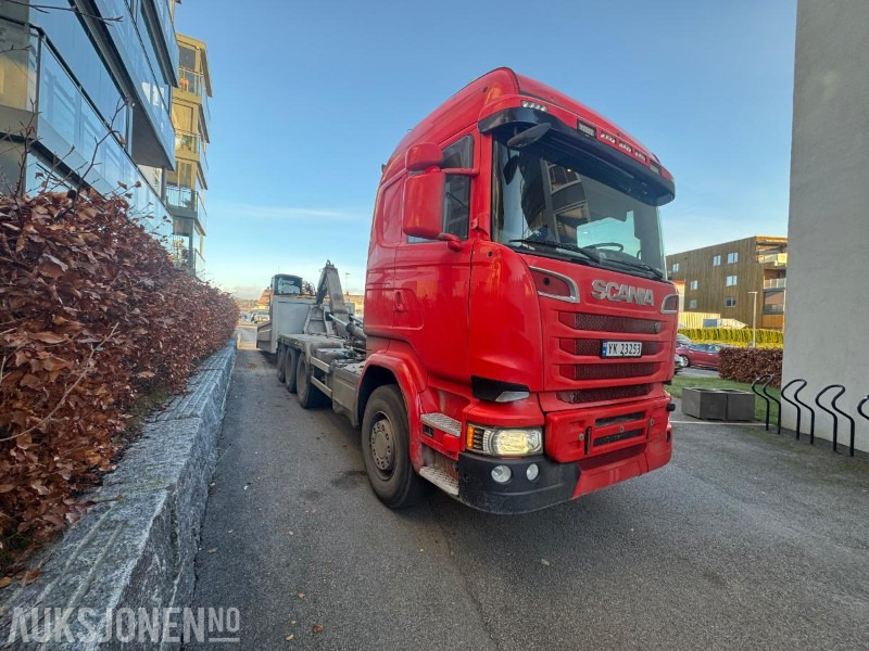 2015 Scania R580 8x4 tridem Krokbil / krokløft m/ JOAB 24t krok med knekk - Мултилифт с кука камион: снимка 2 2015 Scania R580 8x4 tridem Krokbil / krokløft m/ JOAB 24t krok med knekk - Мултилифт с кука камион: снимка 2