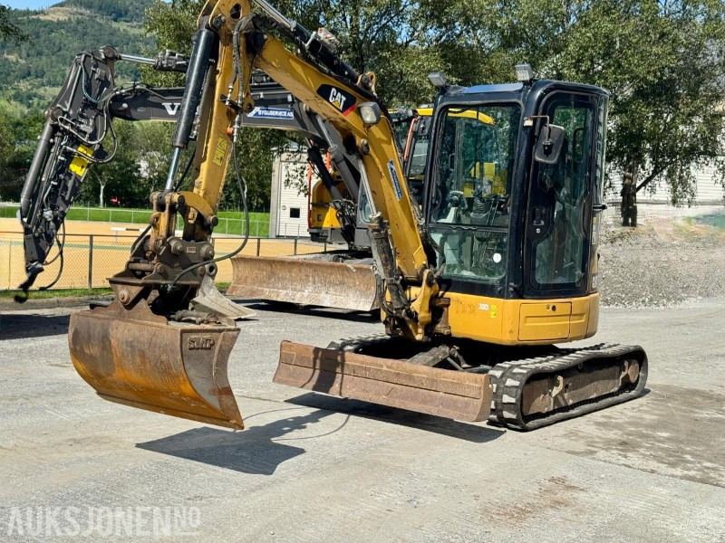 2016 Cat 303.5E - Minigraver - Pigghammer - 2 Skuffer - Godkjent til 09/26 - Timer: 1714 - Мини багер: снимка 1 2016 Cat 303.5E - Minigraver - Pigghammer - 2 Skuffer - Godkjent til 09/26 - Timer: 1714 - Мини багер: снимка 1