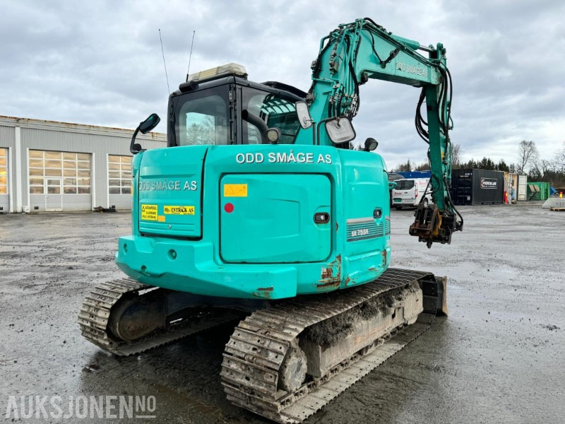2016 Kobelco SK75SR-3E - 8 tonns gravemaskin - Tiltrotator - Pusskuffe - Bunkringspumpe - sentralsmøring - Sertifisert - Багер: снимка 4 2016 Kobelco SK75SR-3E - 8 tonns gravemaskin - Tiltrotator - Pusskuffe - Bunkringspumpe - sentralsmøring - Sertifisert - Багер: снимка 4