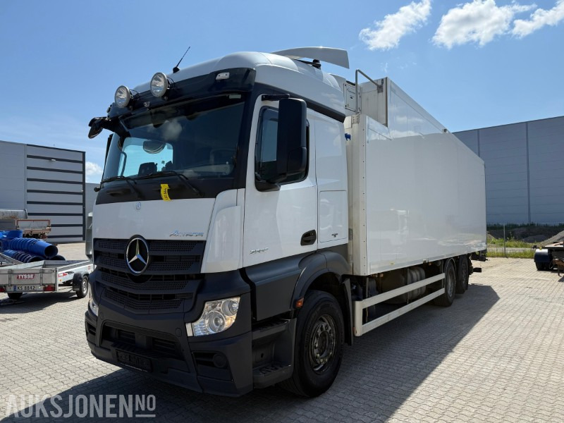 2016 Mercedes-Benz Actros 2553, 530hk, skapbil med kjøling, baklem, automat, - Камион фургон: снимка 1 2016 Mercedes-Benz Actros 2553, 530hk, skapbil med kjøling, baklem, automat, - Камион фургон: снимка 1