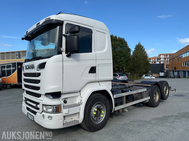 2016 Scania R580 6x2 chassis– 563.505 km / VBG / helluft - Камион цистерна: снимка 2 2016 Scania R580 6x2 chassis– 563.505 km / VBG / helluft - Камион цистерна: снимка 2