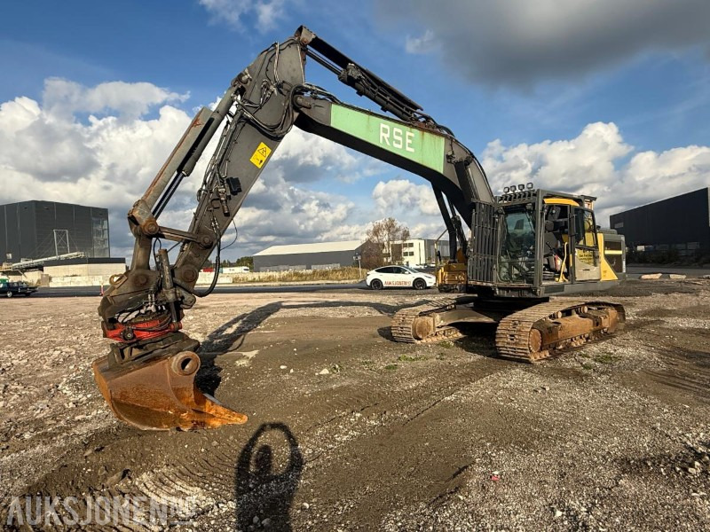 2016 VOLVO EC250EL FULLT UTRUSTET RIVNINGSMASKIN - ROTOTILT - SENTRALSMØRING - 6029 TIMER. - Багер: снимка 1 2016 VOLVO EC250EL FULLT UTRUSTET RIVNINGSMASKIN - ROTOTILT - SENTRALSMØRING - 6029 TIMER. - Багер: снимка 1