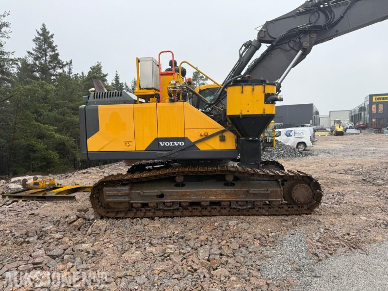 Верижен багер 2016 VOLVO EC300EL BELTEGRAVER M/BORTÅRN - SERVICEHISTORIKK - ENGCON TILTROTATOR - MASKINSTYRING - SENTRALSMØRING.: снимка 7 Верижен багер 2016 VOLVO EC300EL BELTEGRAVER M/BORTÅRN - SERVICEHISTORIKK - ENGCON TILTROTATOR - MASKINSTYRING - SENTRALSMØRING.: снимка 7