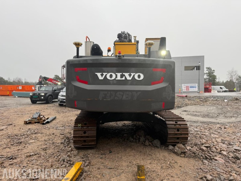 Верижен багер 2016 VOLVO EC300EL BELTEGRAVER M/BORTÅRN - SERVICEHISTORIKK - ENGCON TILTROTATOR - MASKINSTYRING - SENTRALSMØRING.: снимка 15 Верижен багер 2016 VOLVO EC300EL BELTEGRAVER M/BORTÅRN - SERVICEHISTORIKK - ENGCON TILTROTATOR - MASKINSTYRING - SENTRALSMØRING.: снимка 15