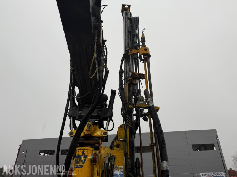 Верижен багер 2016 VOLVO EC300EL BELTEGRAVER M/BORTÅRN - SERVICEHISTORIKK - ENGCON TILTROTATOR - MASKINSTYRING - SENTRALSMØRING.: снимка 17 Верижен багер 2016 VOLVO EC300EL BELTEGRAVER M/BORTÅRN - SERVICEHISTORIKK - ENGCON TILTROTATOR - MASKINSTYRING - SENTRALSMØRING.: снимка 17