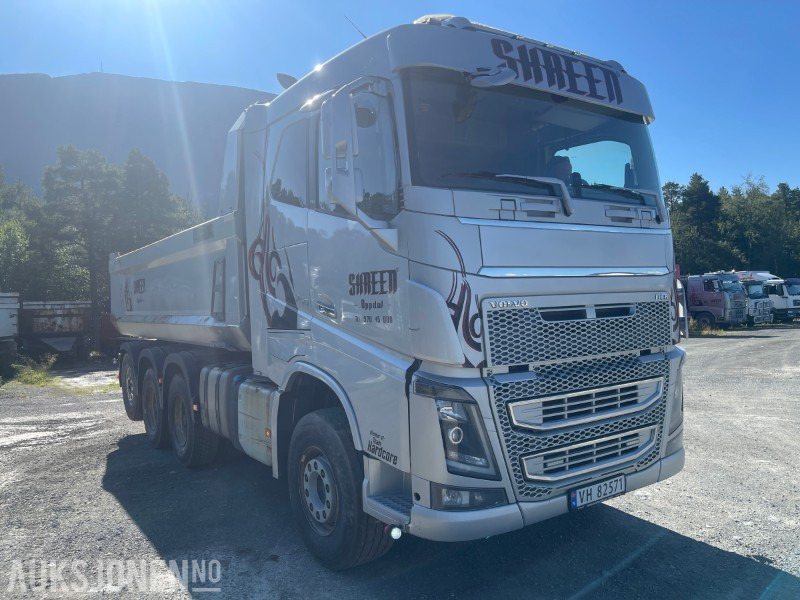 2016 Volvo FH16 FH750 8x4 tippbil - Самосвал камион: снимка 2 2016 Volvo FH16 FH750 8x4 tippbil - Самосвал камион: снимка 2