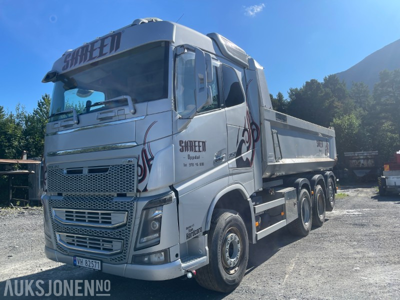 2016 Volvo FH16 FH750 8x4 tippbil - Самосвал камион: снимка 1 2016 Volvo FH16 FH750 8x4 tippbil - Самосвал камион: снимка 1