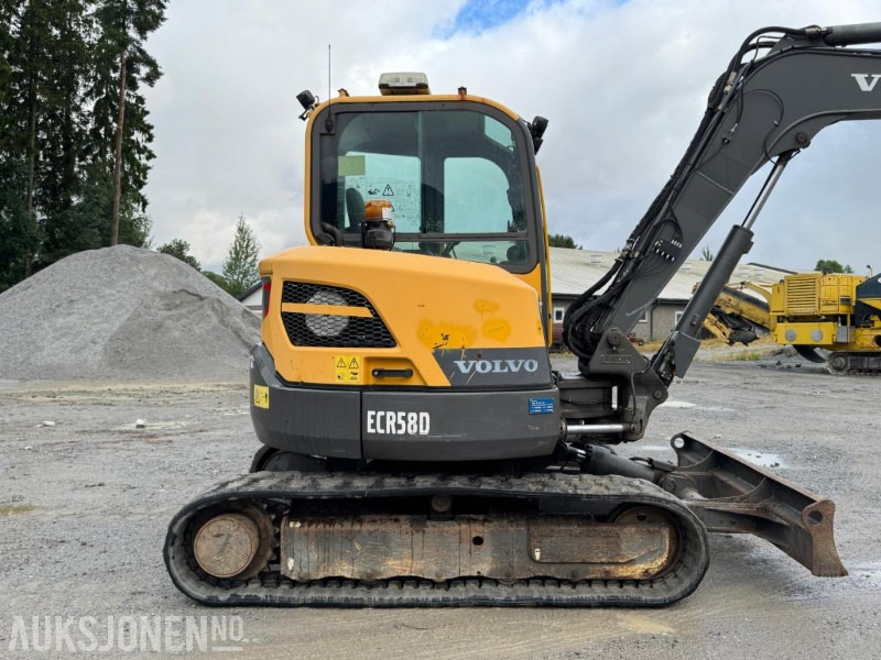 2016 Volvo ecr58d beltegraver 4301t, tiltrotator, pusseskuff,steinskuff - Мини багер: снимка 3 2016 Volvo ecr58d beltegraver 4301t, tiltrotator, pusseskuff,steinskuff - Мини багер: снимка 3