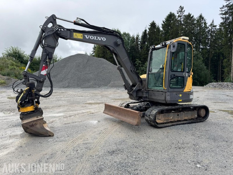 2016 Volvo ecr58d beltegraver 4301t, tiltrotator, pusseskuff,steinskuff - Мини багер: снимка 1 2016 Volvo ecr58d beltegraver 4301t, tiltrotator, pusseskuff,steinskuff - Мини багер: снимка 1