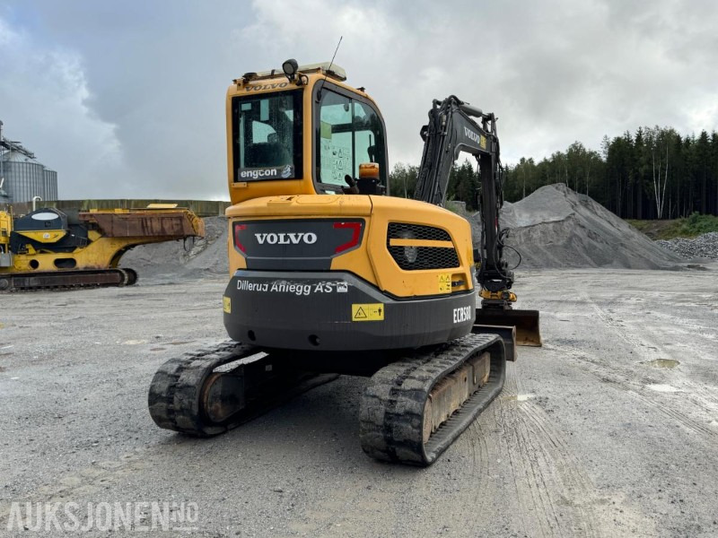 2016 Volvo ecr58d beltegraver 4301t, tiltrotator, pusseskuff,steinskuff - Мини багер: снимка 4 2016 Volvo ecr58d beltegraver 4301t, tiltrotator, pusseskuff,steinskuff - Мини багер: снимка 4