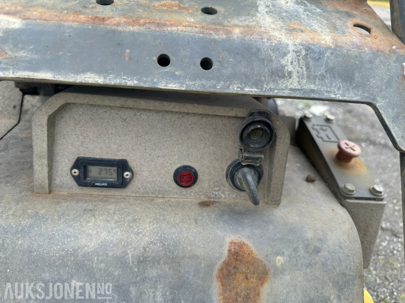 2016 Wacker neuson Vibroplate DPU6555Heh - Rep-objekt - Валяк: снимка 5 2016 Wacker neuson Vibroplate DPU6555Heh - Rep-objekt - Валяк: снимка 5
