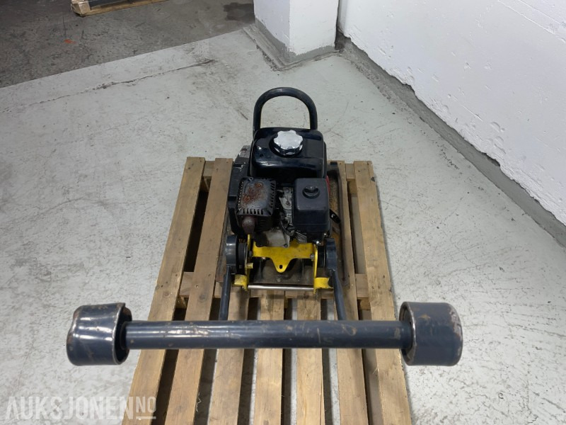 2017 Bomag BVP 18/45 vibroplate med Honda bensinmotor - Валяк: снимка 5 2017 Bomag BVP 18/45 vibroplate med Honda bensinmotor - Валяк: снимка 5