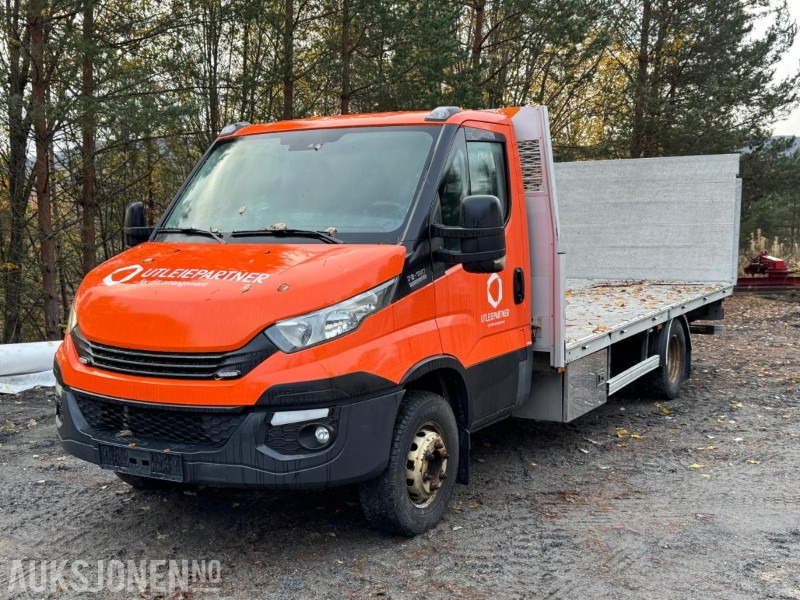 2017 Iveco Daily planbil med bakløfter - Бордови камион: снимка 1 2017 Iveco Daily planbil med bakløfter - Бордови камион: снимка 1