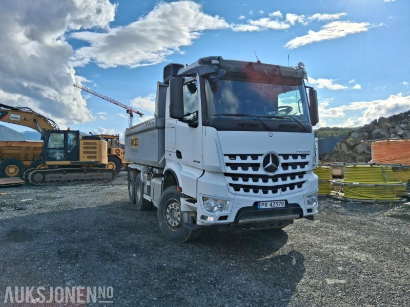 2017 Mercedes-Benz Arocs 2658K - 104745 km - alle servicer. - Самосвал камион: снимка 2 2017 Mercedes-Benz Arocs 2658K - 104745 km - alle servicer. - Самосвал камион: снимка 2