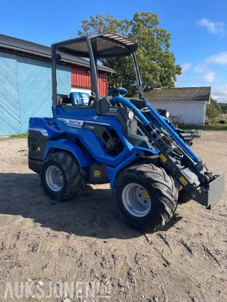 2017 Multione 7.3S minilaster - 4WD. - Мини челен товарач: снимка 2 2017 Multione 7.3S minilaster - 4WD. - Мини челен товарач: снимка 2