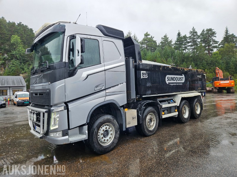 2017 Volvo FH8x4 - Самосвал камион: снимка 1 2017 Volvo FH8x4 - Самосвал камион: снимка 1