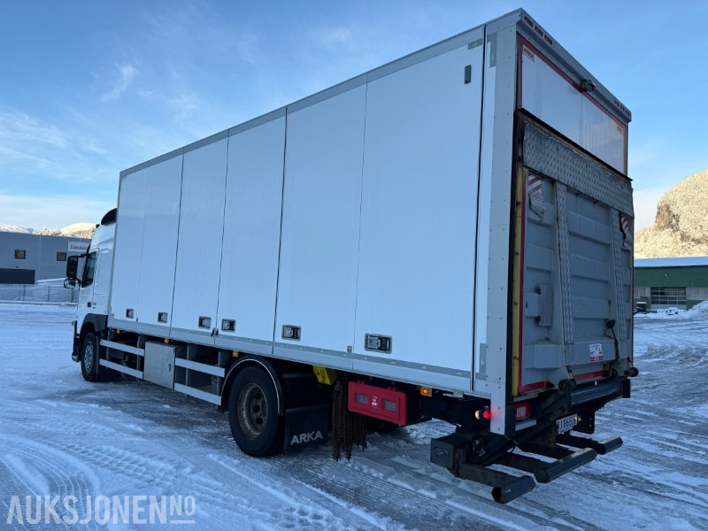 2017 Volvo FM 330 Euro 6 skapbil - 406117 km - Eu godkjent. - Камион фургон: снимка 3 2017 Volvo FM 330 Euro 6 skapbil - 406117 km - Eu godkjent. - Камион фургон: снимка 3