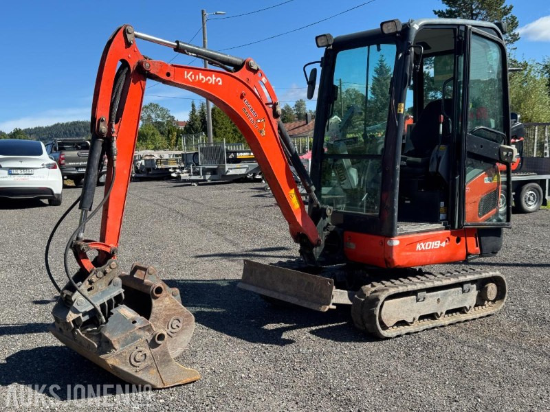 2018 Kubota KX019-4 minigraver med 3 skuffer - Мини багер: снимка 1 2018 Kubota KX019-4 minigraver med 3 skuffer - Мини багер: снимка 1