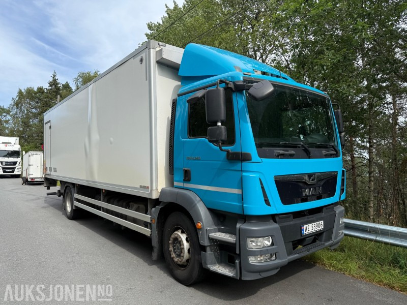 2018 MAN TGM 250, baklem, Elektrisk jekketralle, 250hk, Cruisekontroll, Ryggekamera - Камион фургон: снимка 3 2018 MAN TGM 250, baklem, Elektrisk jekketralle, 250hk, Cruisekontroll, Ryggekamera - Камион фургон: снимка 3