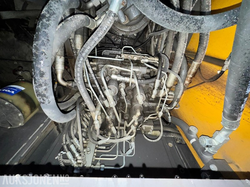 Багер 2018 Volvo EC220EL gravemaskin - GPS - Tiltrotator - Sentralsmøring - Bunkringspumpe - Graveskuffe - Pusskuffe - Sertifisert til mai 2026: снимка 47
