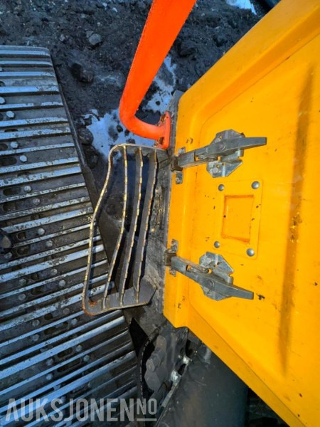 Багер 2018 Volvo EC220EL gravemaskin - GPS - Tiltrotator - Sentralsmøring - Bunkringspumpe - Graveskuffe - Pusskuffe - Sertifisert til mai 2026: снимка 42