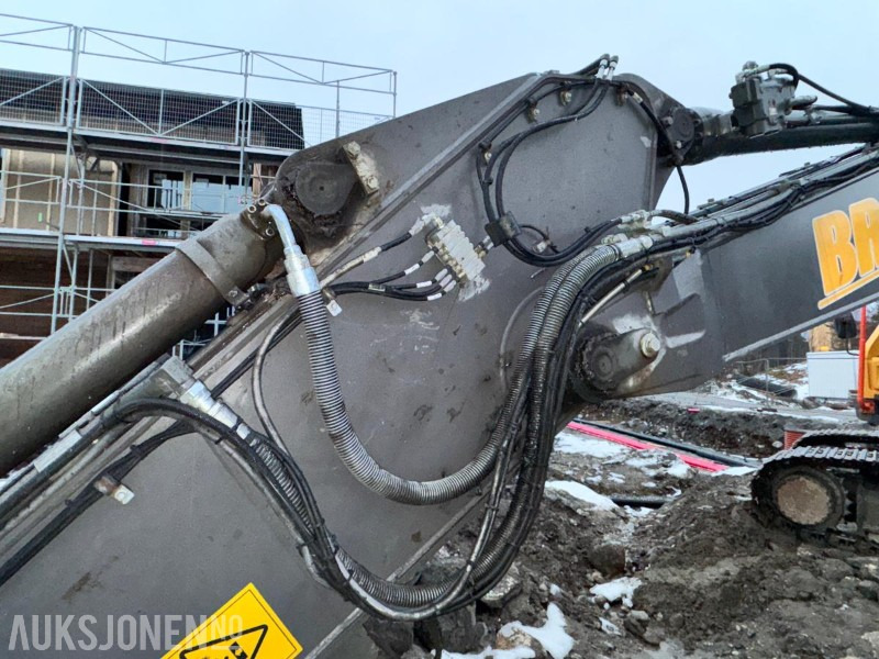 Багер 2018 Volvo EC220EL gravemaskin - GPS - Tiltrotator - Sentralsmøring - Bunkringspumpe - Graveskuffe - Pusskuffe - Sertifisert til mai 2026: снимка 27