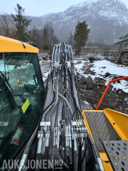 Багер 2018 Volvo EC220EL gravemaskin - GPS - Tiltrotator - Sentralsmøring - Bunkringspumpe - Graveskuffe - Pusskuffe - Sertifisert til mai 2026: снимка 48