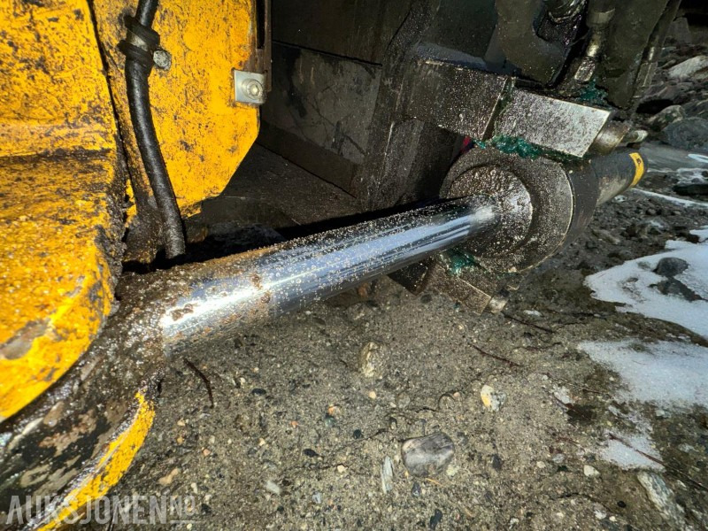 Багер 2018 Volvo EC220EL gravemaskin - GPS - Tiltrotator - Sentralsmøring - Bunkringspumpe - Graveskuffe - Pusskuffe - Sertifisert til mai 2026: снимка 31