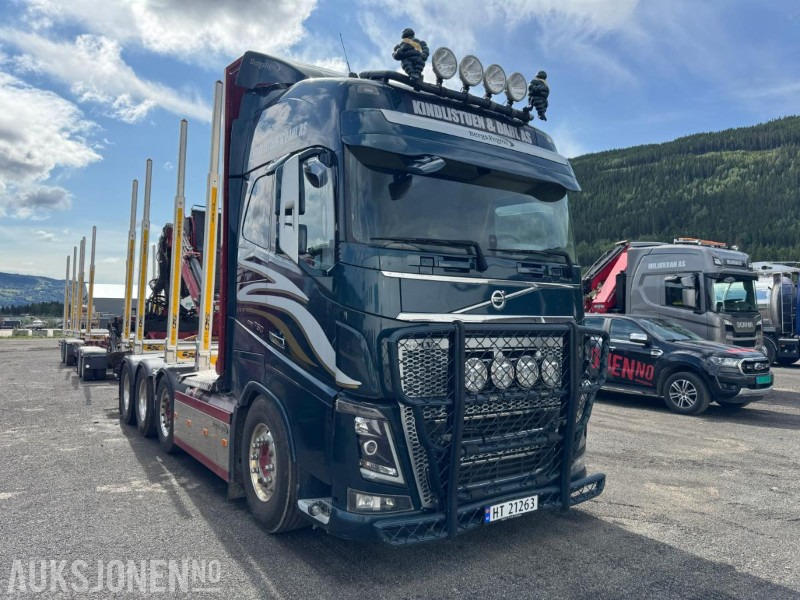 2018 Volvo FH16 8X4 komplett tømmerbil med kran og henger. - Камион за дърва, Камион с кран: снимка 3 2018 Volvo FH16 8X4 komplett tømmerbil med kran og henger. - Камион за дърва, Камион с кран: снимка 3