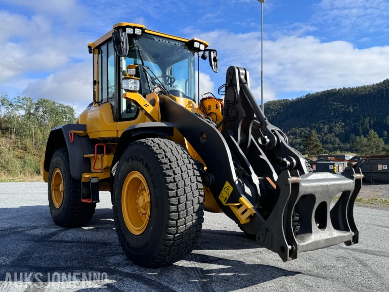 2018 Volvo L90H Hjullaster - Sentralsmøring - Hydraulisk redskapslås - Tilleggshydraulikk - Sertifisert - Колесен товарач: снимка 3 2018 Volvo L90H Hjullaster - Sentralsmøring - Hydraulisk redskapslås - Tilleggshydraulikk - Sertifisert - Колесен товарач: снимка 3