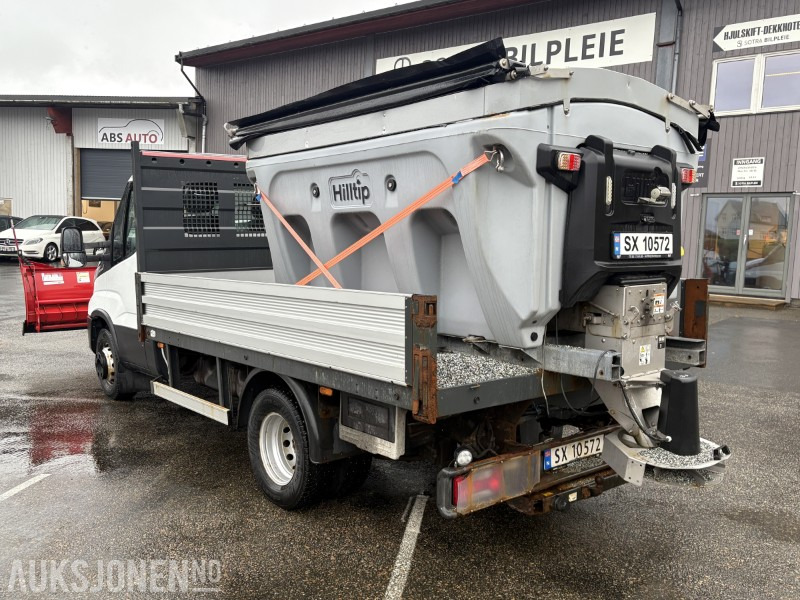 2019 Iveco Daily planbil m/ Hilltip IceStriker og Western Wide-Out brøyteplog - Бордови камион: снимка 4 2019 Iveco Daily planbil m/ Hilltip IceStriker og Western Wide-Out brøyteplog - Бордови камион: снимка 4