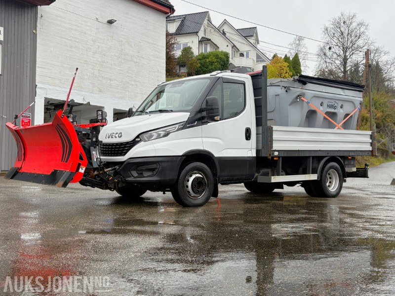 2019 Iveco Daily planbil m/ Hilltip IceStriker og Western Wide-Out brøyteplog - Бордови камион: снимка 1 2019 Iveco Daily planbil m/ Hilltip IceStriker og Western Wide-Out brøyteplog - Бордови камион: снимка 1