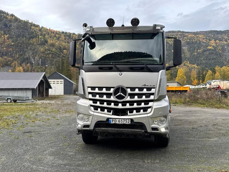 2019 Mercedes-Benz Arocs 3258K 8x4 tippbil - Самосвал камион: снимка 2 2019 Mercedes-Benz Arocs 3258K 8x4 tippbil - Самосвал камион: снимка 2