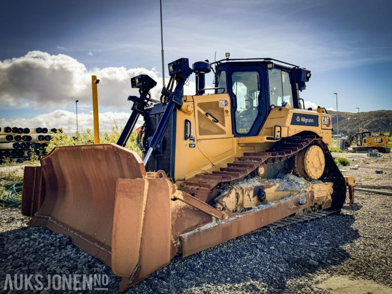 Строително оборудване 2020 Cat D6XE - Low ground pressure Dozer - Ripper x 3 - 2 sett belter - Totalstasjon - Diesel elektrisk dozer: снимка 9
