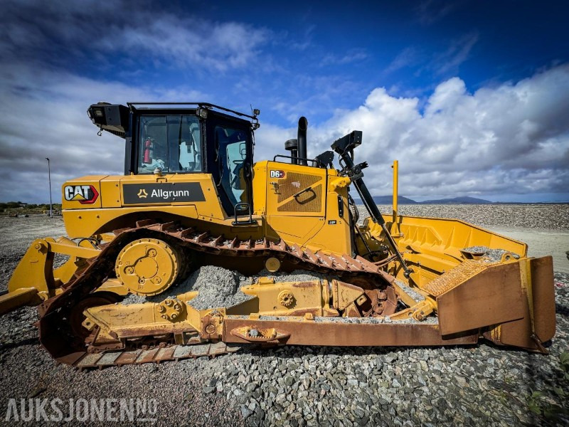 Строително оборудване 2020 Cat D6XE - Low ground pressure Dozer - Ripper x 3 - 2 sett belter - Totalstasjon - Diesel elektrisk dozer: снимка 7