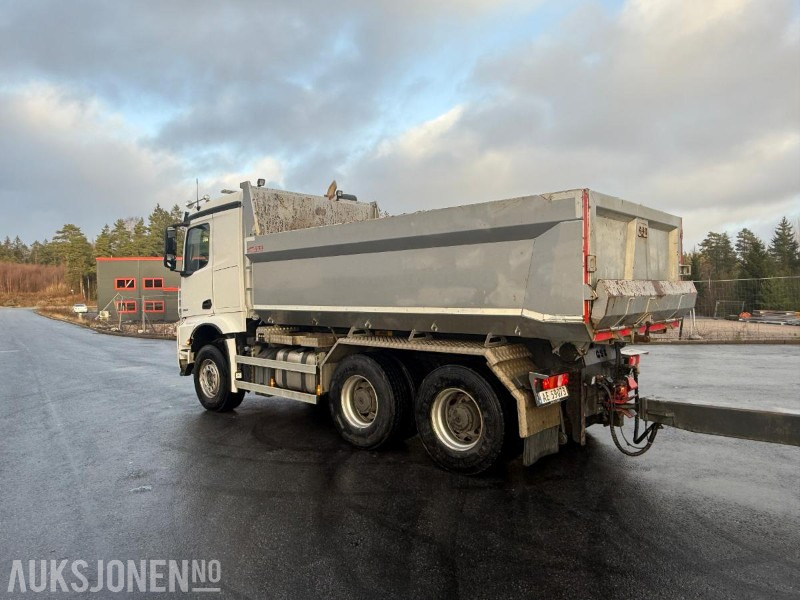 Самосвал камион 2020 Mercedes-Benz Arocs 2653 DUMPERBIL - GULLAVTALE - LAV KM.: снимка 6 Самосвал камион 2020 Mercedes-Benz Arocs 2653 DUMPERBIL - GULLAVTALE - LAV KM.: снимка 6