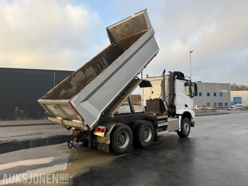 Самосвал камион 2020 Mercedes-Benz Arocs 2653 DUMPERBIL - GULLAVTALE - LAV KM.: снимка 8 Самосвал камион 2020 Mercedes-Benz Arocs 2653 DUMPERBIL - GULLAVTALE - LAV KM.: снимка 8
