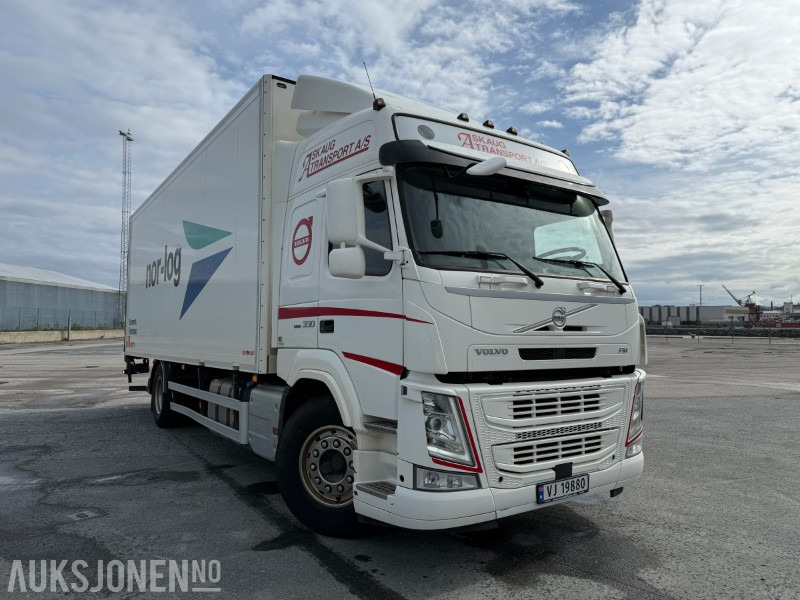 2020 Volvo FM330 4x2 skapbil med 2-soners kjøl/frys - Камион фургон: снимка 2 2020 Volvo FM330 4x2 skapbil med 2-soners kjøl/frys - Камион фургон: снимка 2