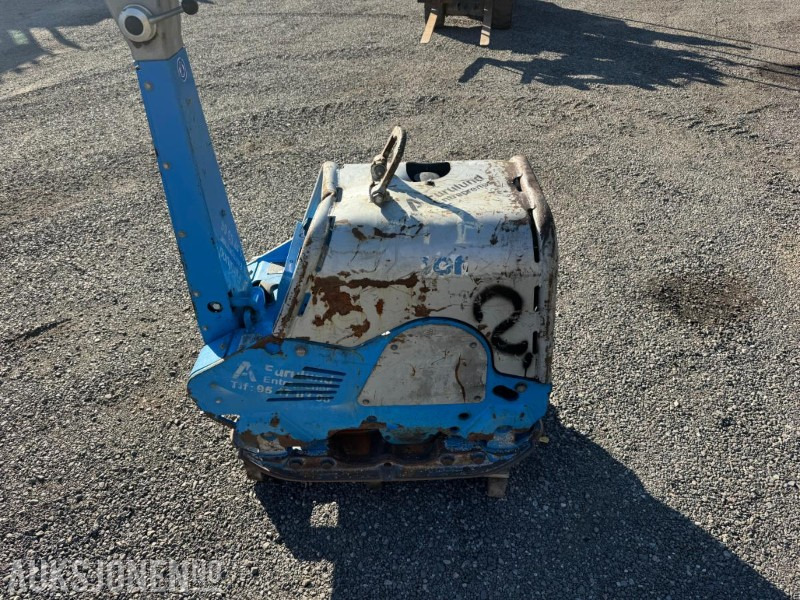 2020 Weber CR7 Vibroplate 475kg - Валяк: снимка 2 2020 Weber CR7 Vibroplate 475kg - Валяк: снимка 2