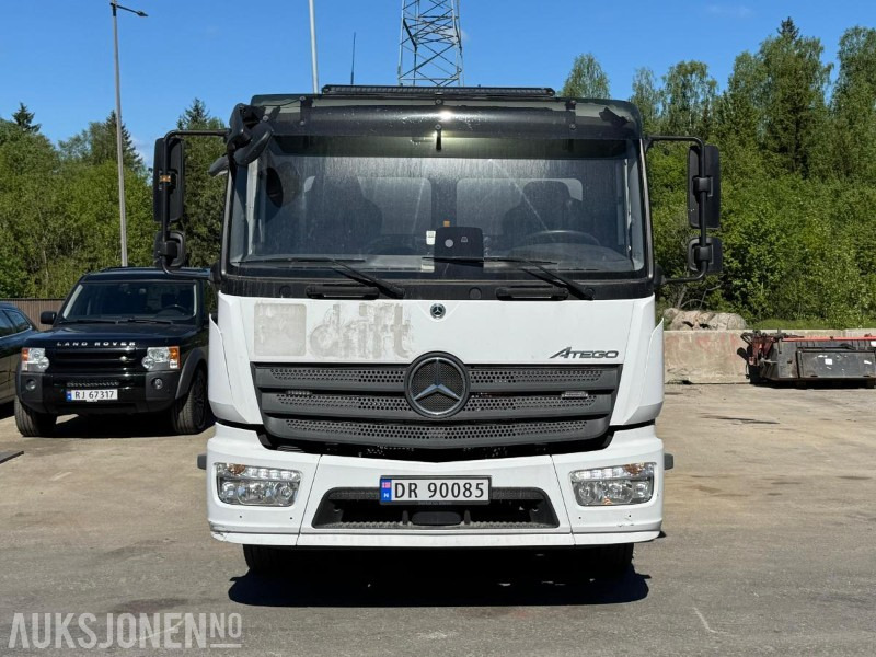 2021 Mercedes-Benz Atego 1530 lappebil/asfaltcontainer/hengsrød plan/adaptiv cruisecontrol/kamera - Бордови камион: снимка 2 2021 Mercedes-Benz Atego 1530 lappebil/asfaltcontainer/hengsrød plan/adaptiv cruisecontrol/kamera - Бордови камион: снимка 2