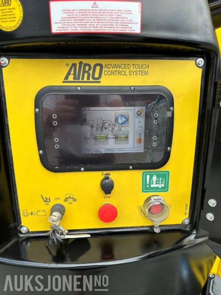 2023 AIRO A12 JE, elektrisk bomlift - Roterende Jibb - Arbeidshøyde 12,1 m. - Leveres med ny årskontroll! - Работна площадка: снимка 4 2023 AIRO A12 JE, elektrisk bomlift - Roterende Jibb - Arbeidshøyde 12,1 m. - Leveres med ny årskontroll! - Работна площадка: снимка 4